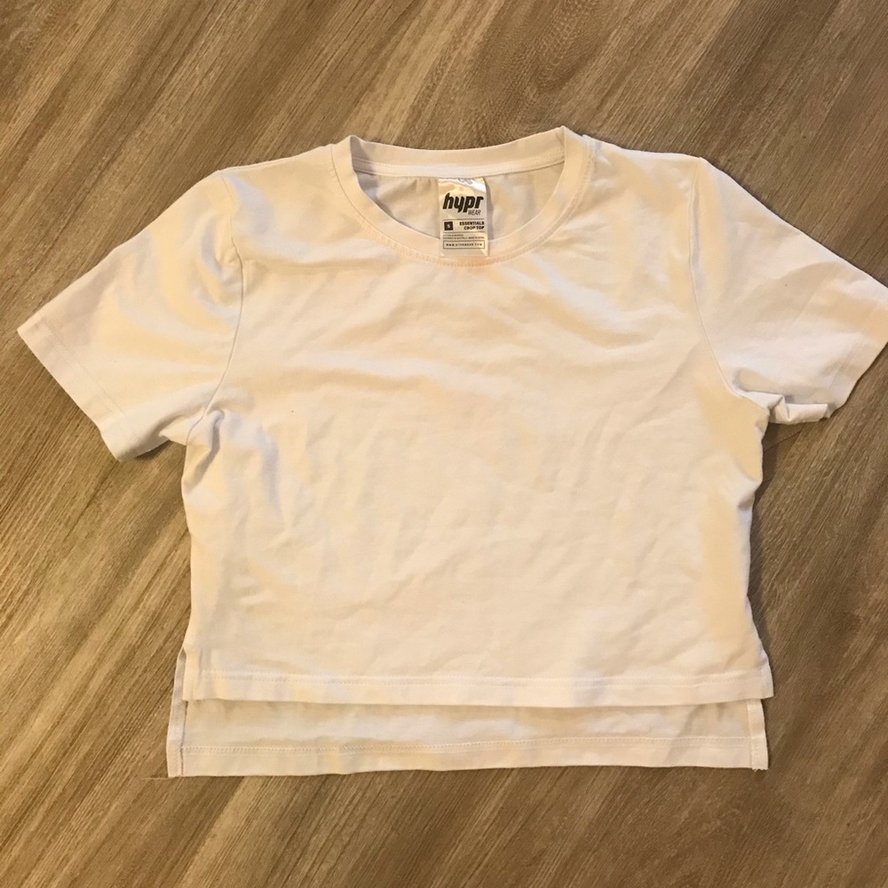 Never Worn! White athletic sweat-wicking crop top